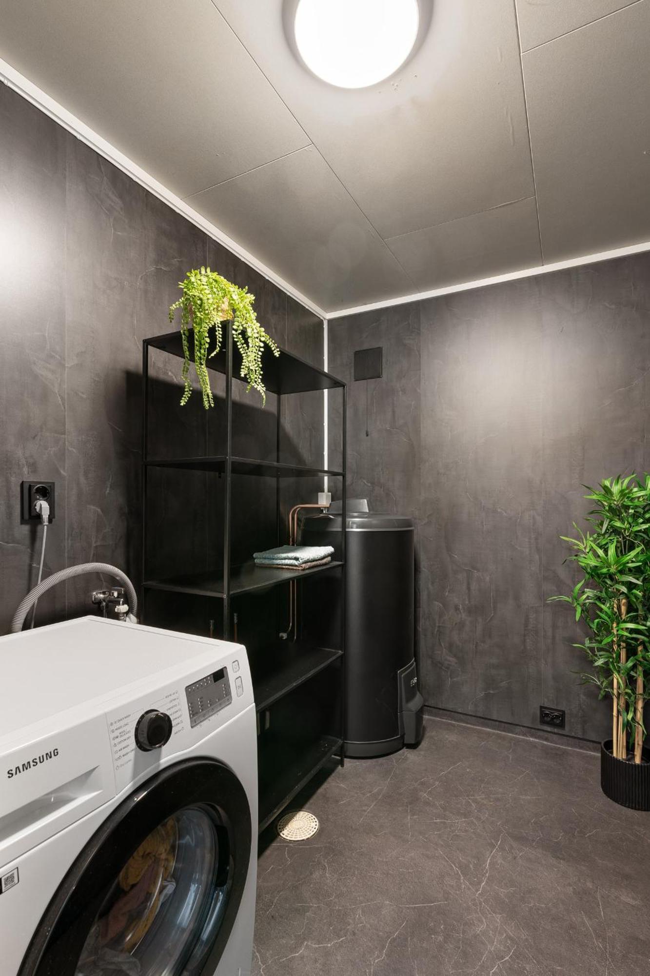 Central And Newly Renovated Apartment For Rent Tromsø Zewnętrze zdjęcie